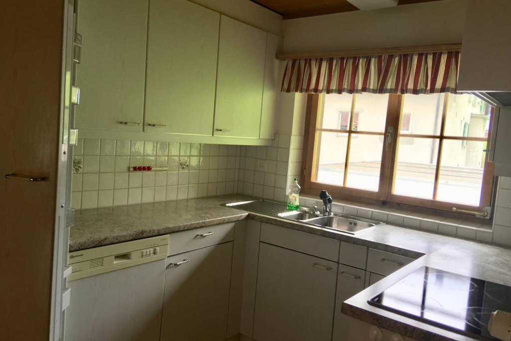 Ferienwohnung Uf Z'Enisch Klosters Exterior foto
