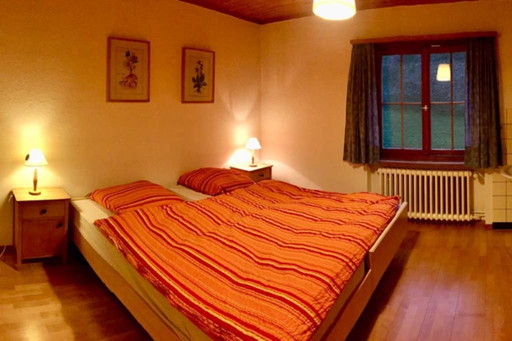 Ferienwohnung Uf Z'Enisch Klosters Exterior foto